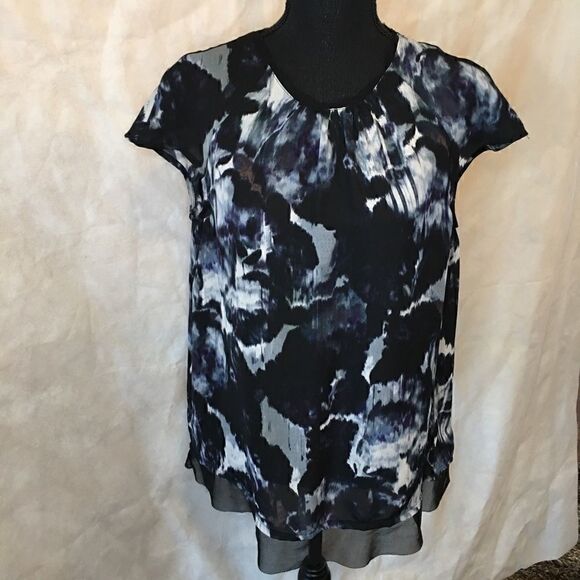 Simply Vera Vera Wang black gray top.  Size small - Picture 3 of 9